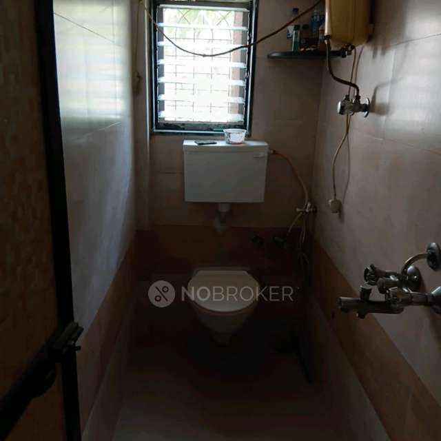 1 BHK Flat In Satellite Building For Sale  In J B Nagar, Andheri East