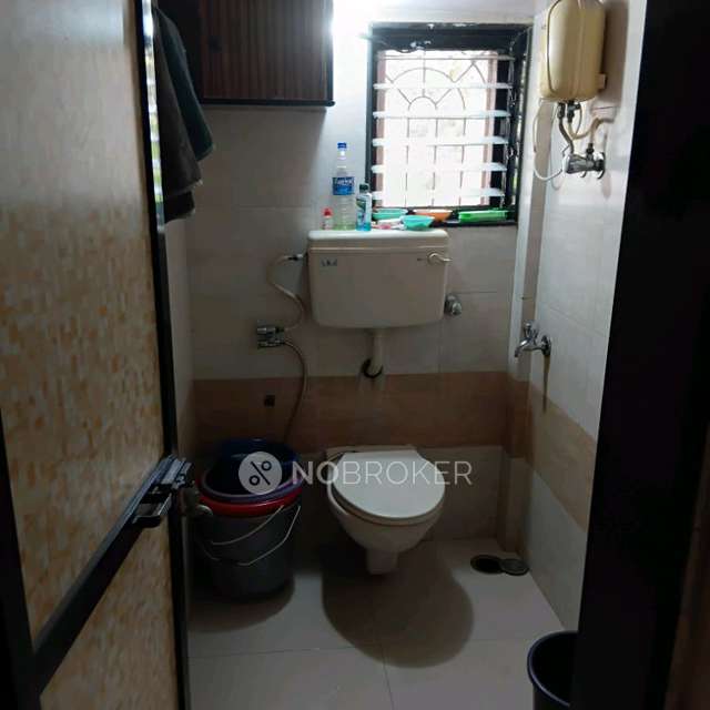 1 BHK Flat In Satellite Building For Sale  In J B Nagar, Andheri East