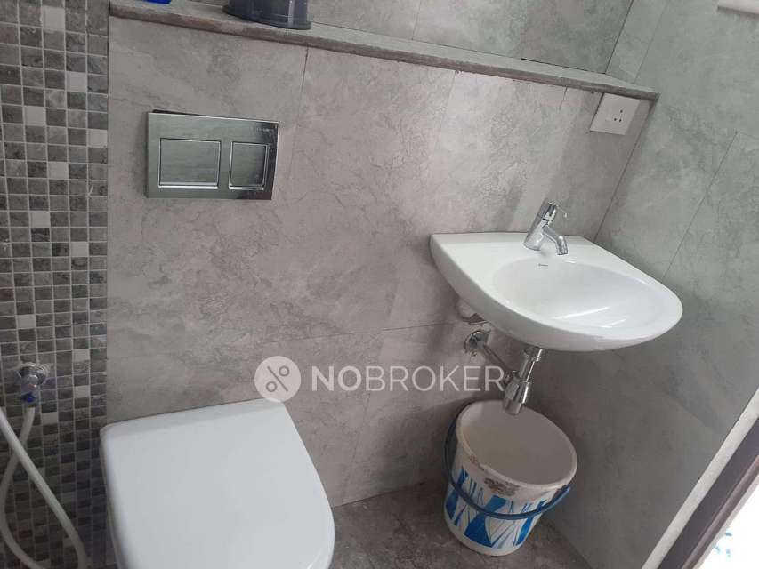 2 BHK Flat In Nirmal Zircon For Sale  In Mulund West