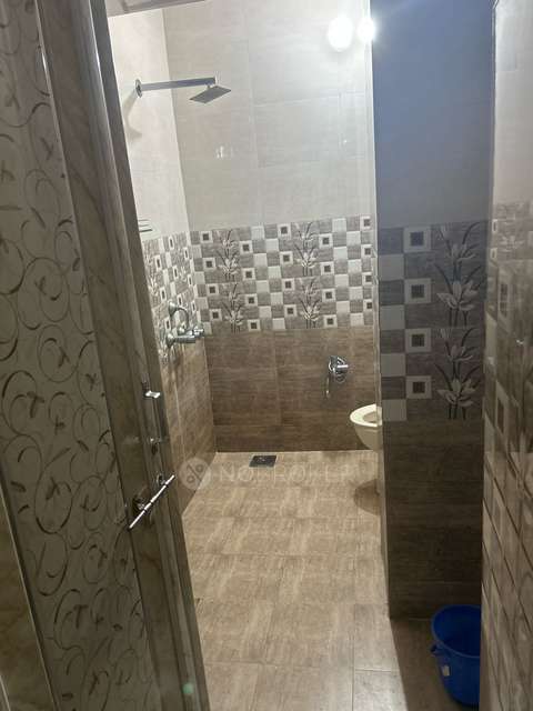 2 BHK Flat In Jagruthi Coorperative Society for Rent  In Pimpri Colony