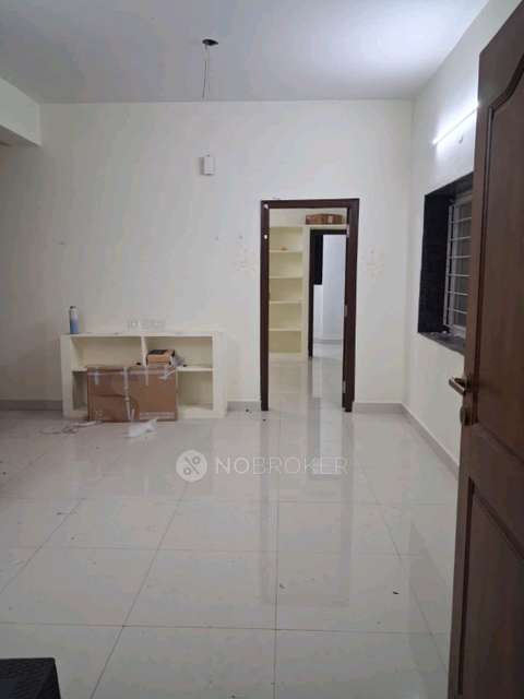 2 BHK Flat In Mathrubhuumi Vnr Towers for Rent  In Gajularamaram