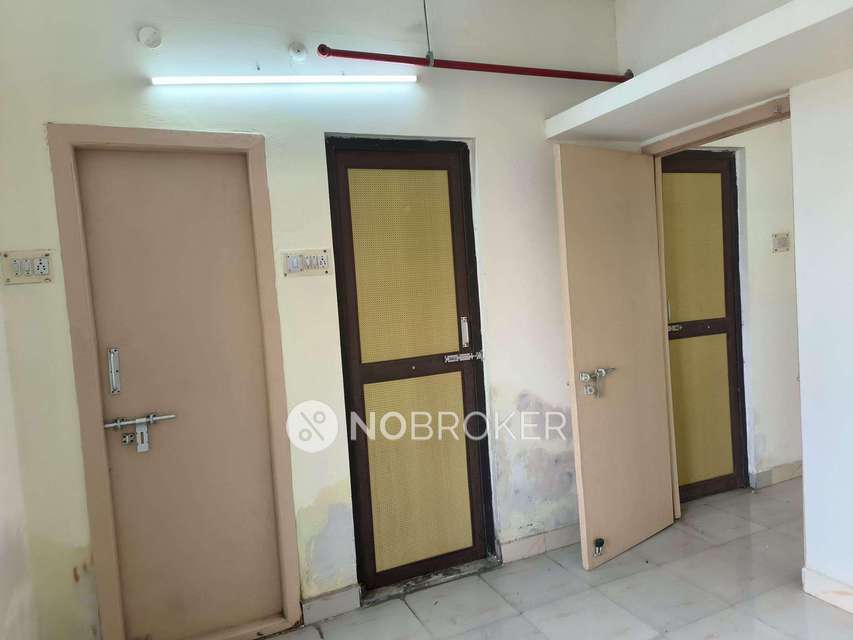 2 BHK Flat In Tnhb For Sale  In Attipattu, Ambattur