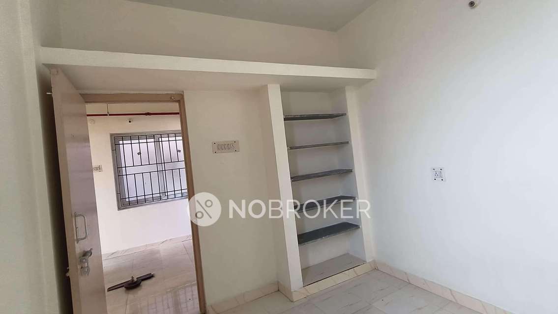 2 BHK Flat In Tnhb For Sale  In Attipattu, Ambattur