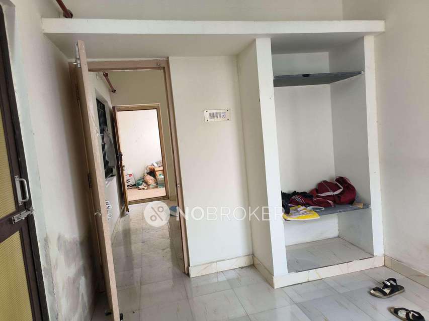 2 BHK Flat In Tnhb For Sale  In Attipattu, Ambattur