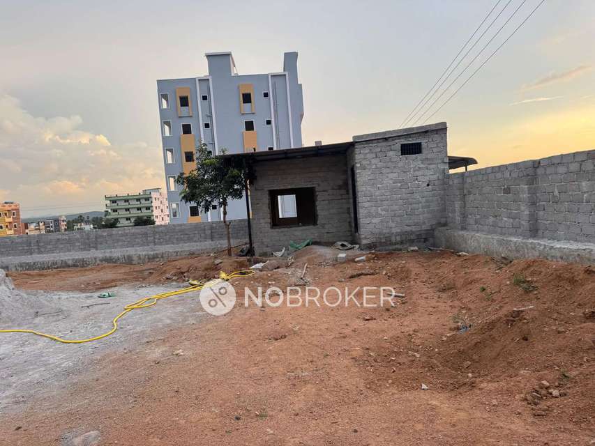 Godown/Warehouse in Abdullahpurmet, Hyderabad for Rent 