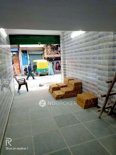 Shop in Paharganj, Delhi for sale 