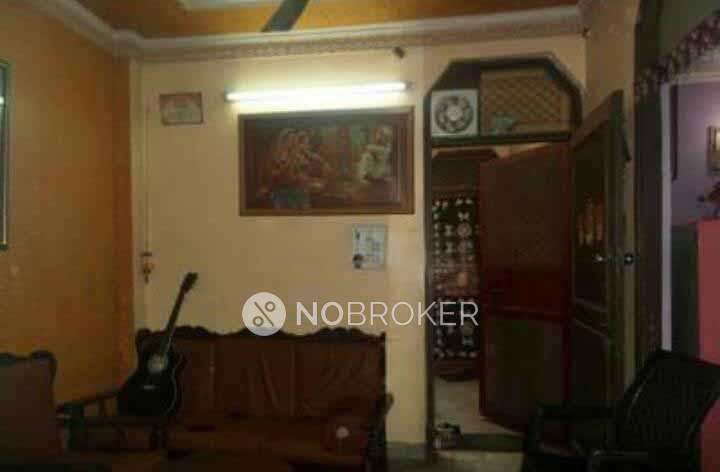 2 BHK Flat For Sale  In Laxmi Nagar