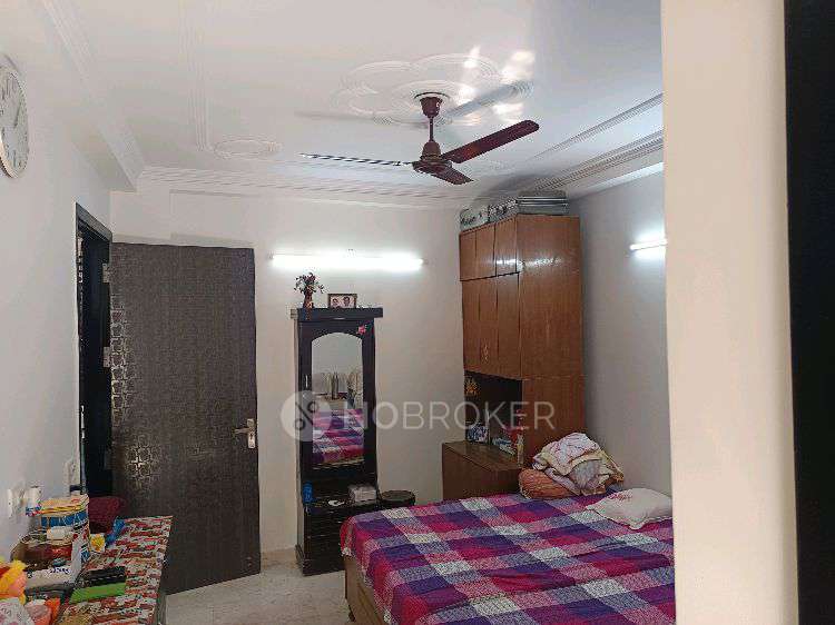 3 BHK Flat In Standlone Building For Sale  In East Of Kailash
