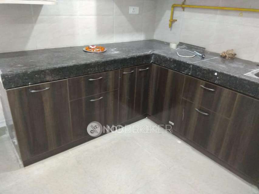 3 BHK Flat In Ajnara Le Garden Phase I For Sale  In Sector 16b