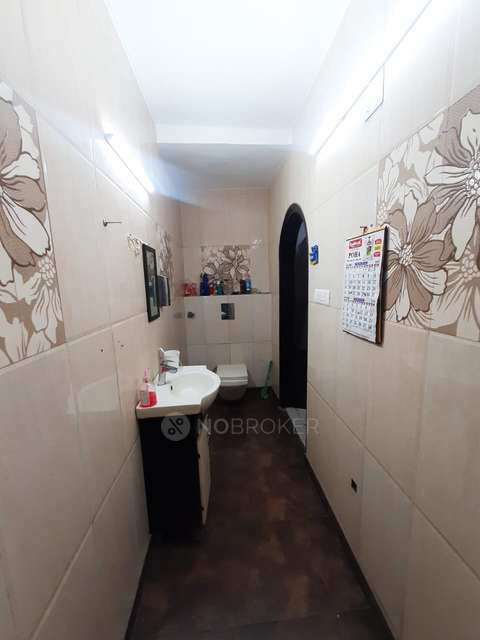 3 BHK Flat In C5 Block Keshav Puram, Delhi For Sale  In Keshav Puram, Tri Nagar