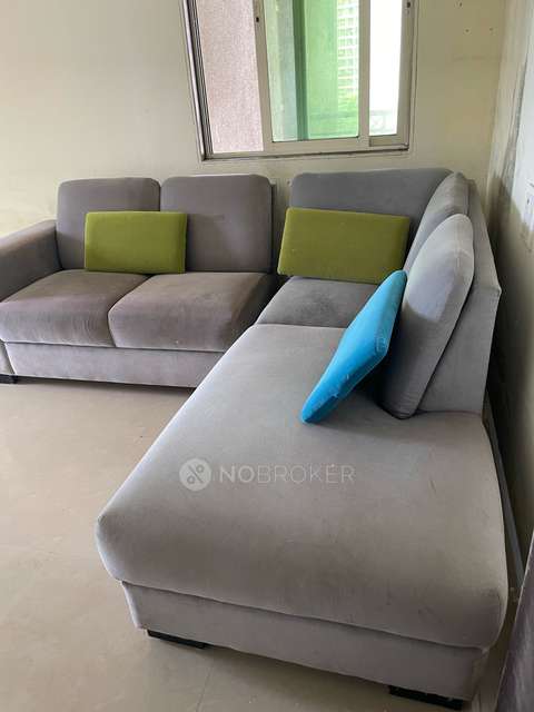 2 BHK Flat In Purushottam Nayan For Sale  In Vadavali