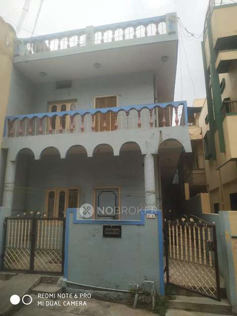 4+ BHK Flat For Sale  In Azad Nagar