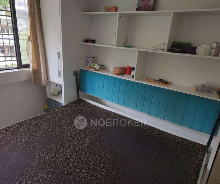 2 BHK Flat In Chiranjeev Society For Sale  In Vile Parle East