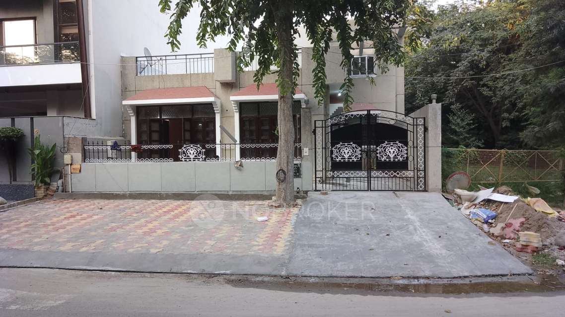 4 BHK House For Sale  In 201310