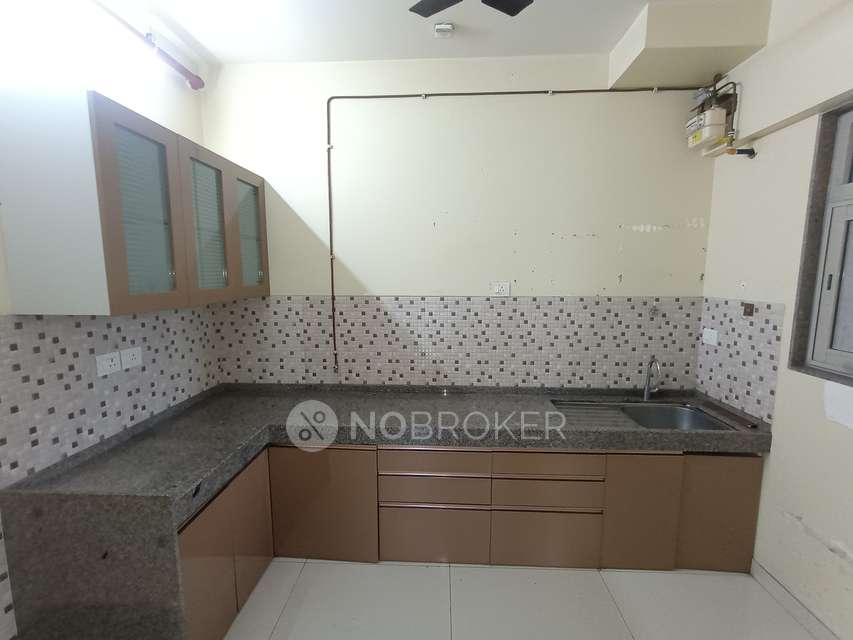 2 BHK Flat In Epsilon Tower For Sale  In Kandivali East