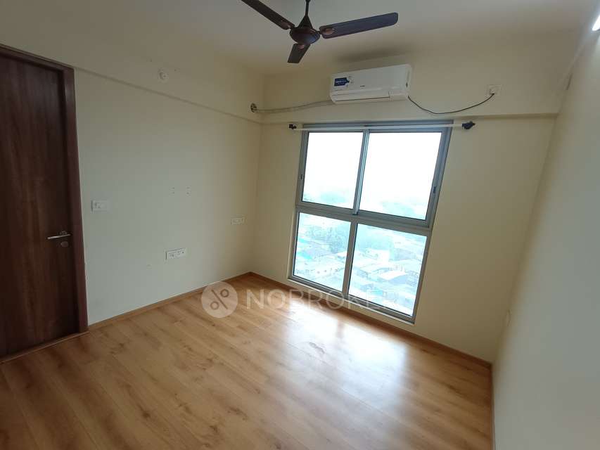 2 BHK Flat In Epsilon Tower For Sale  In Kandivali East