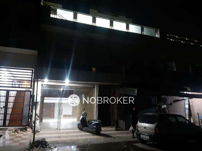 Shop in Faridabad, Faridabad for sale 