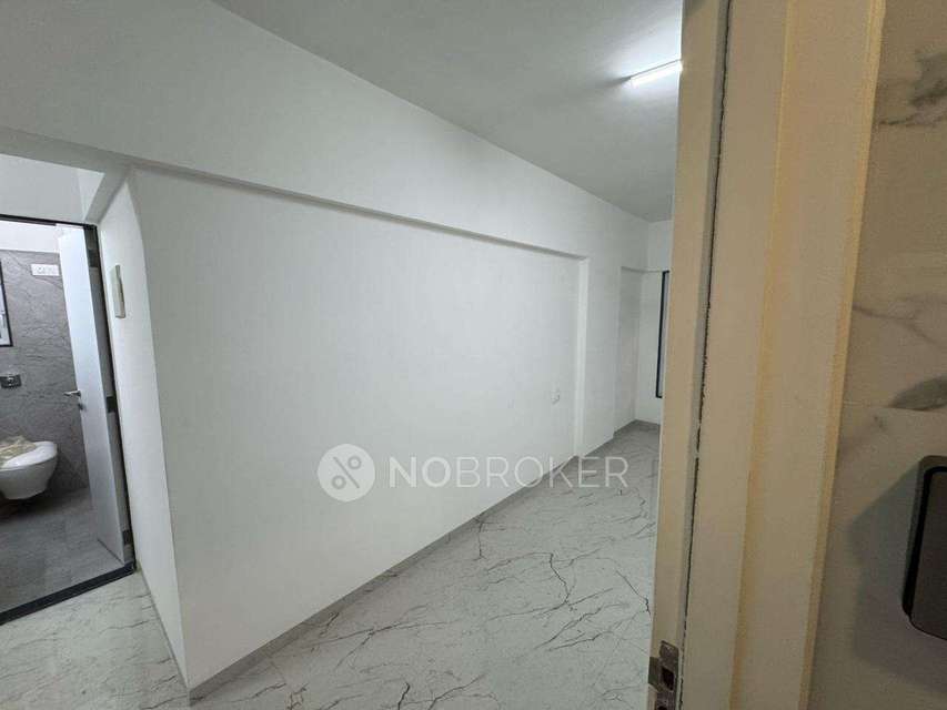 1 RK Flat In Pruthi Annexe For Sale  In Santacruz East