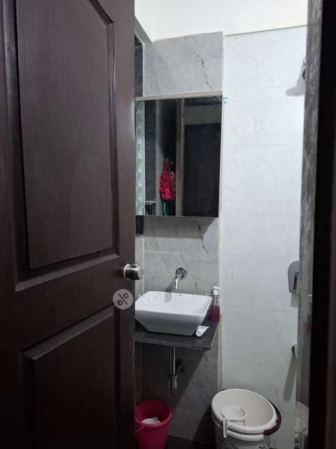 2 BHK Flat In Axiom Capitol, Mulund East For Sale  In Mulund East