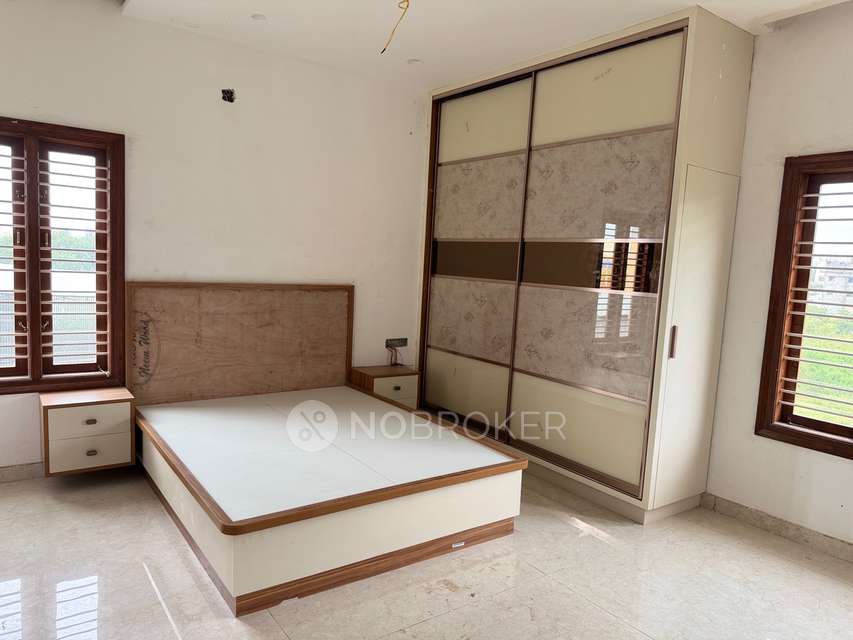 4+ BHK House For Sale  In Kogilu