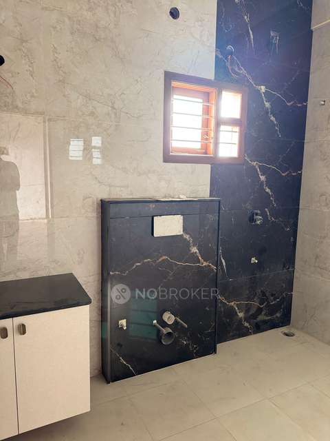 4+ BHK House For Sale  In Kogilu