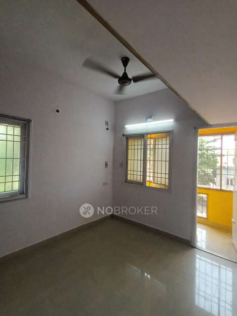 1 BHK Flat In Shivalaya Flats  For Sale  In Iyyappanthangal