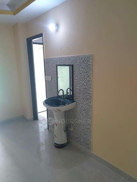 2 BHK Flat In Hindon Vihar For Sale  In Sector 49