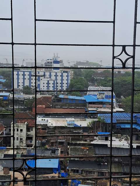 1 BHK Flat In Ahmed Palace For Sale  In Masjid Bandar