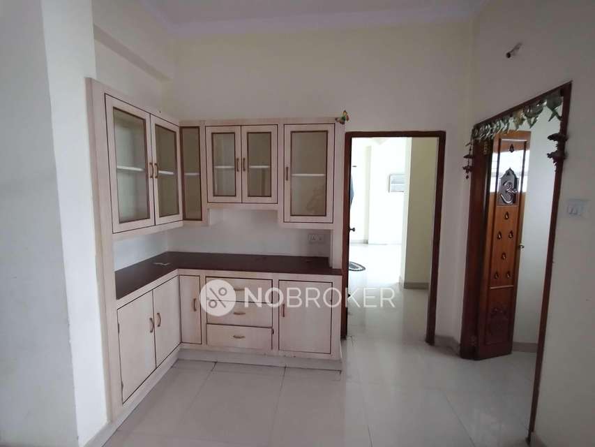 3 BHK Flat In Aliens Fast Track, Madhapur For Sale  In Madhapur