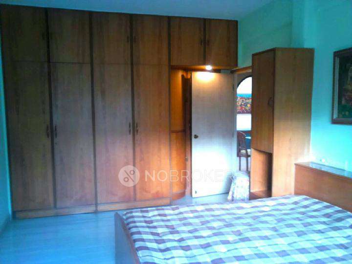 Single Room for Female In 3 BHK  In Indrajit Chs In Santacruz West