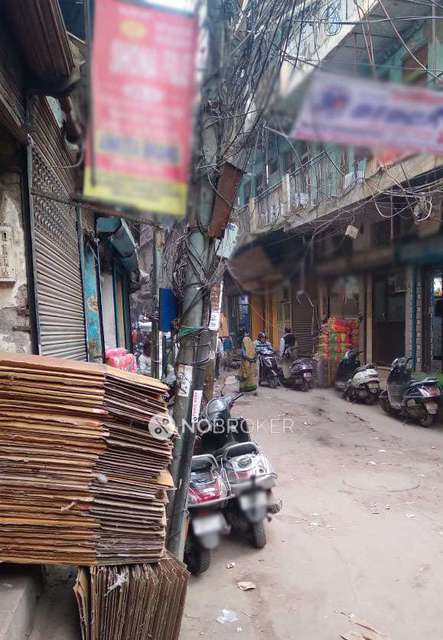 Godown/Warehouse in Sadar Bazaar, Delhi for sale 