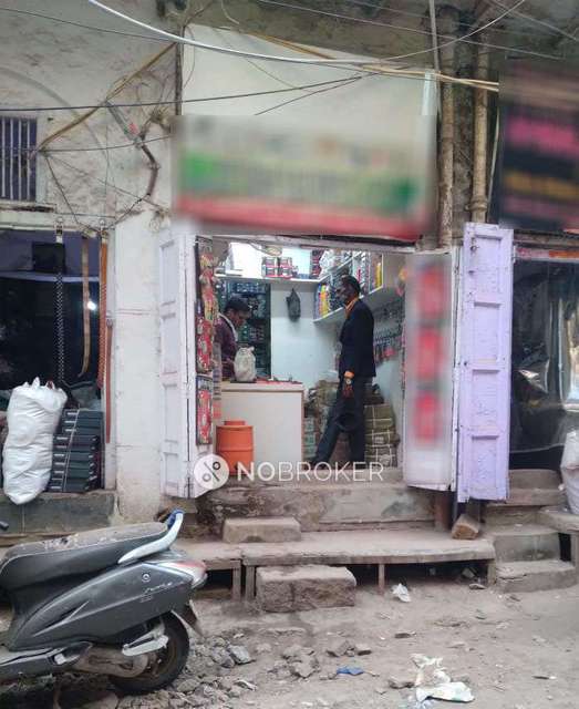 Godown/Warehouse in Sadar Bazaar, Delhi for sale 
