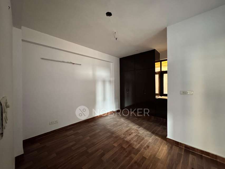 3 BHK Flat In Din Apartment, Dwarka For Sale  In Dwarka