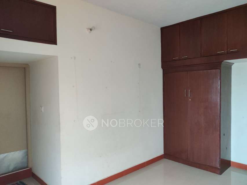 Shared Room for Female In 3 BHK  In Mm Divine In Pammal