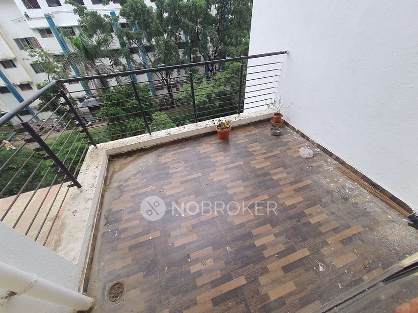 2 BHK Flat In Kolte Patil Ivy Apartments, Pune for Rent  In Wagholi