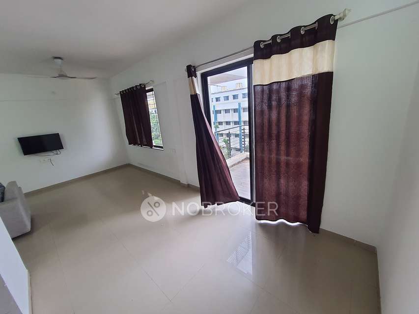 2 BHK Flat In Kolte Patil Ivy Apartments, Pune for Rent  In Wagholi