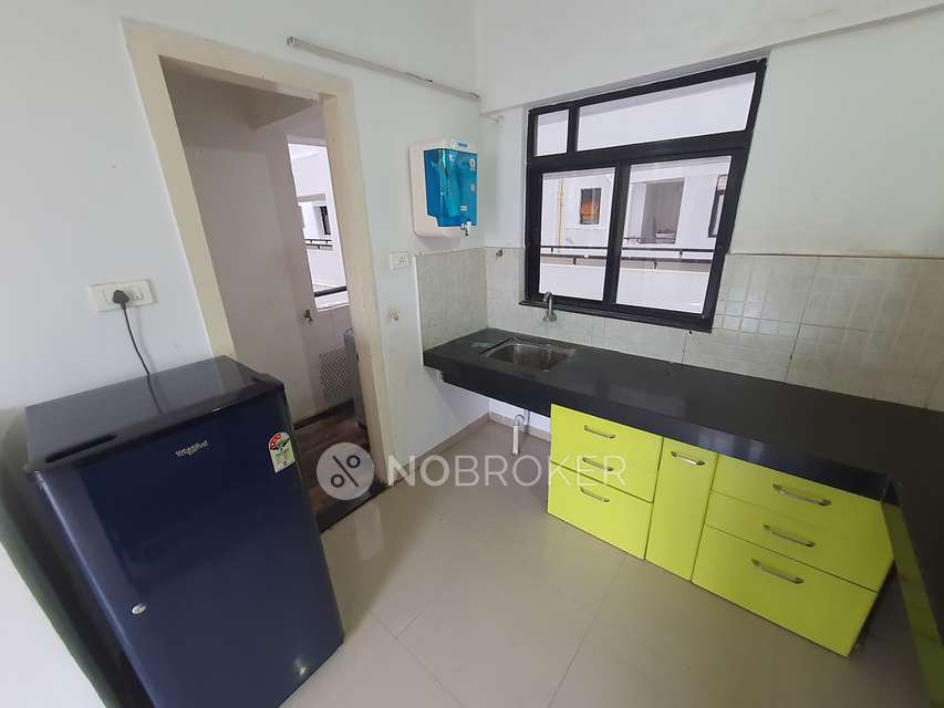 2 BHK Flat In Kolte Patil Ivy Apartments, Pune for Rent  In Wagholi