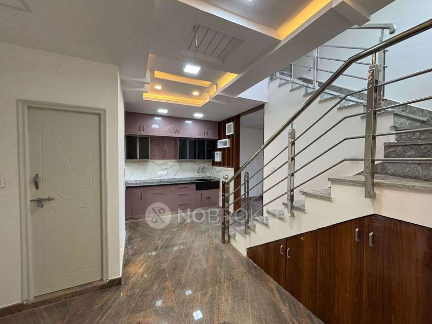 4 BHK Flat For Sale  In Annapurneshwari Nagar