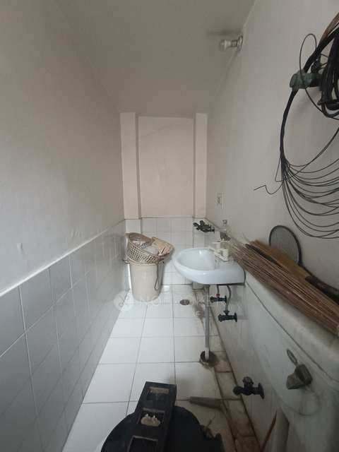 Shop in Sector 41, Noida for Rent 