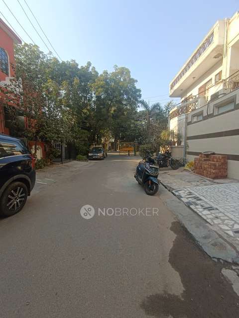 Shop in Sector 41, Noida for Rent 