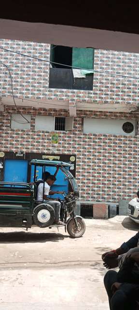 Industrial Building in Bhopura Theka, Ghaziabad for sale 