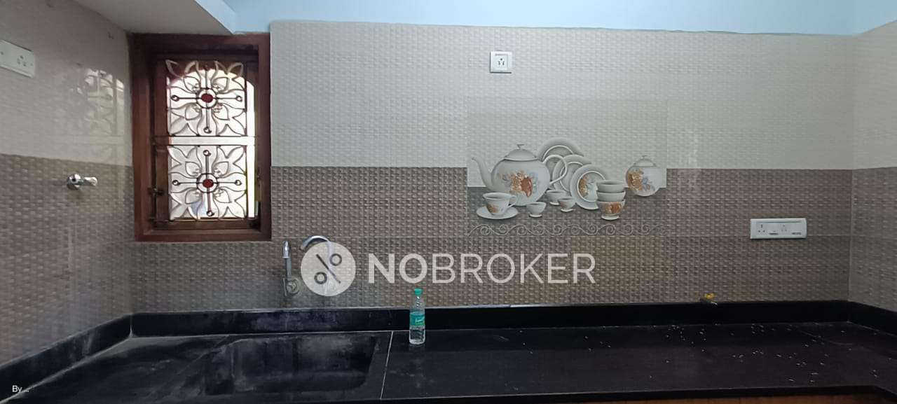 4+ BHK Flat For Sale  In Banashankari