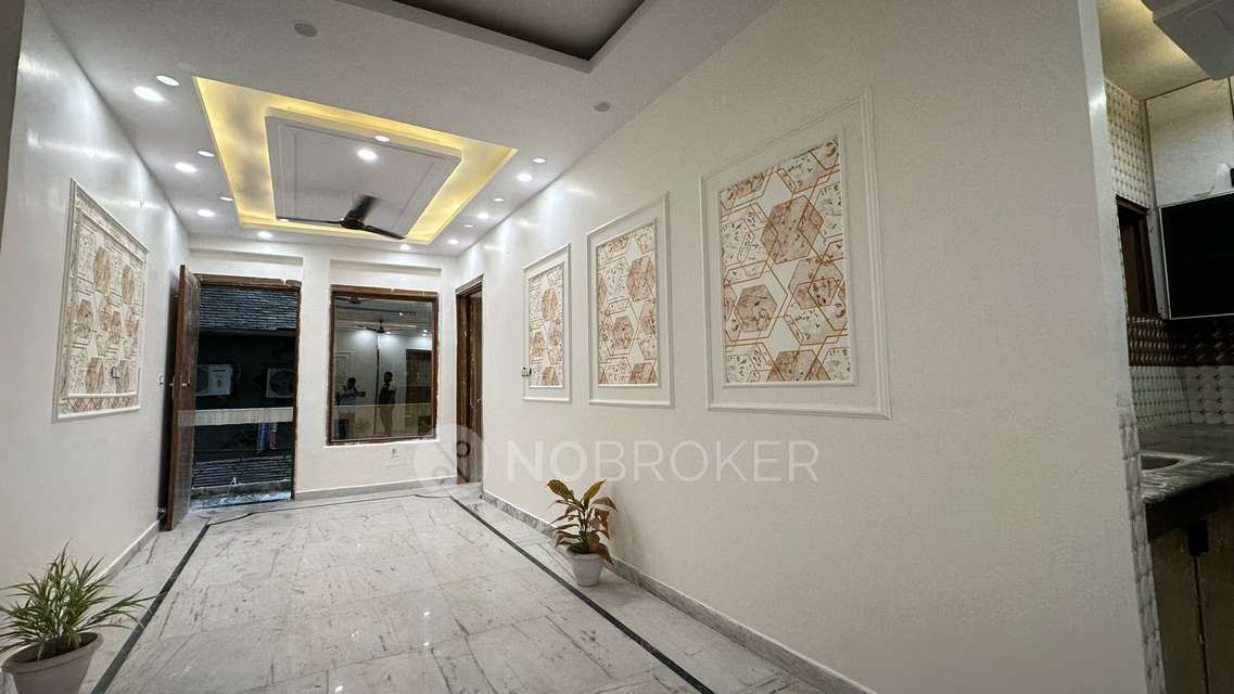 3 BHK Flat In Apartment  For Sale  In Tilak Nagar