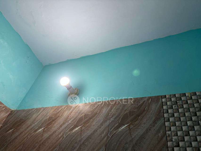1 BHK Flat In Standalone Buidling For Sale  In Kotla Mubarakpur