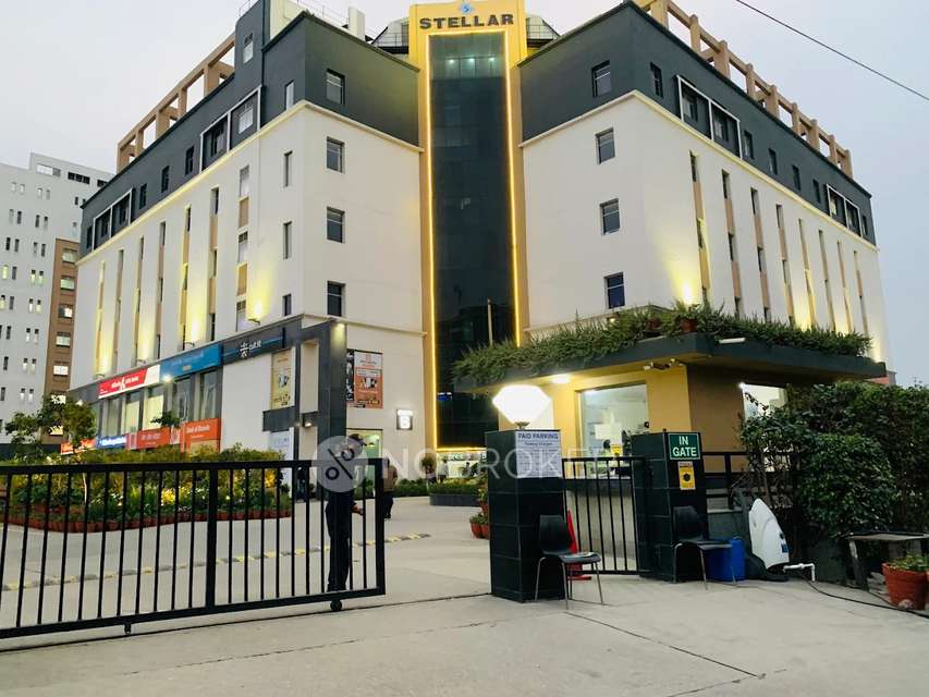 Shop in Sector 63, Noida for sale 