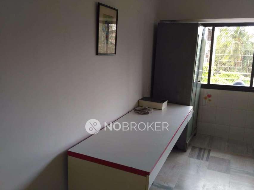 1 BHK Flat In Harsh Kaushal Building For Sale  In Dahisar East