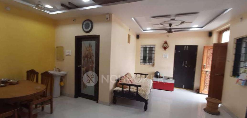 4+ BHK House For Sale  In Peeramcheru