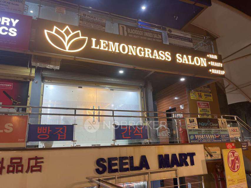 Shop in  Swarn Nagri, Greater_noida for sale 