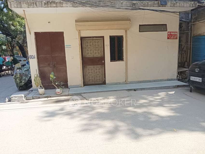 3 BHK Flat In Everest Apartments For Sale  In Kalkaji Extension