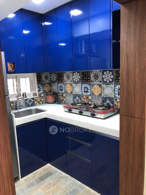 1 BHK Flat In Tower52 For Sale  In Nagpada